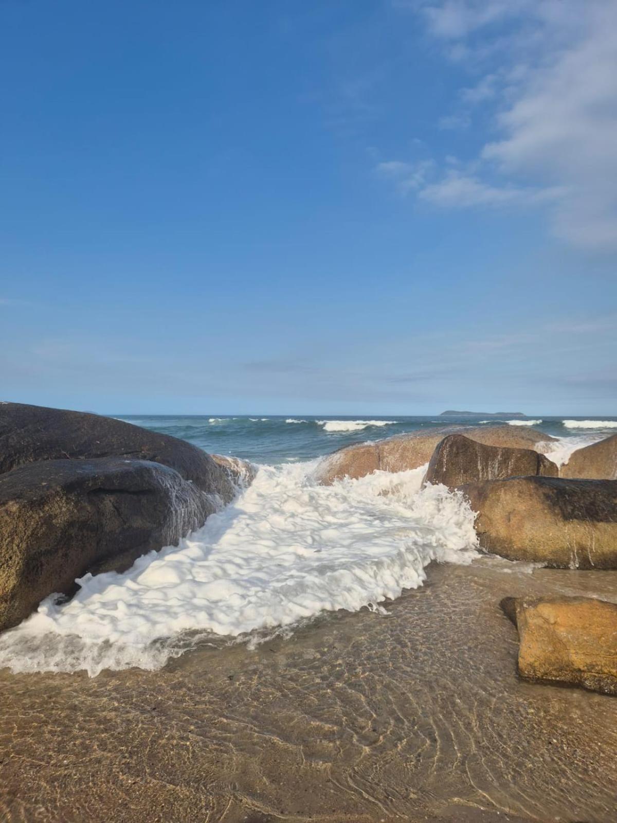 Refugio Vista Mar Praia Da Gamboa - Sc Гаропаба Екстер'єр фото